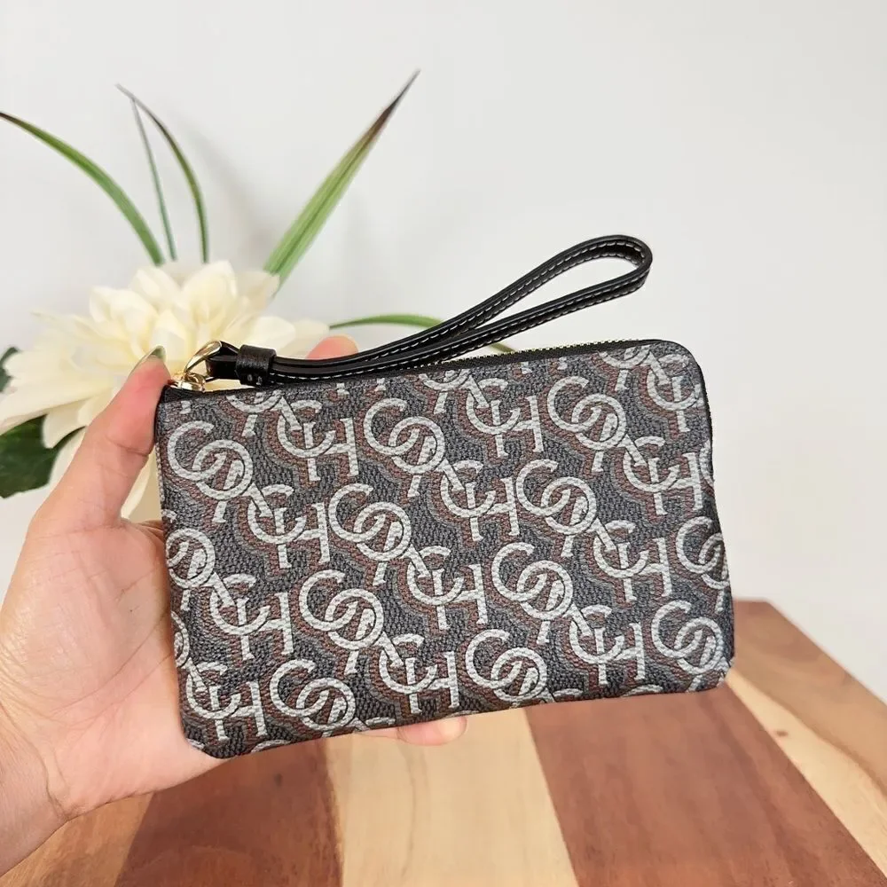 NWT‎ Coach Corner Zip Wristlet With Coach Monogram Print